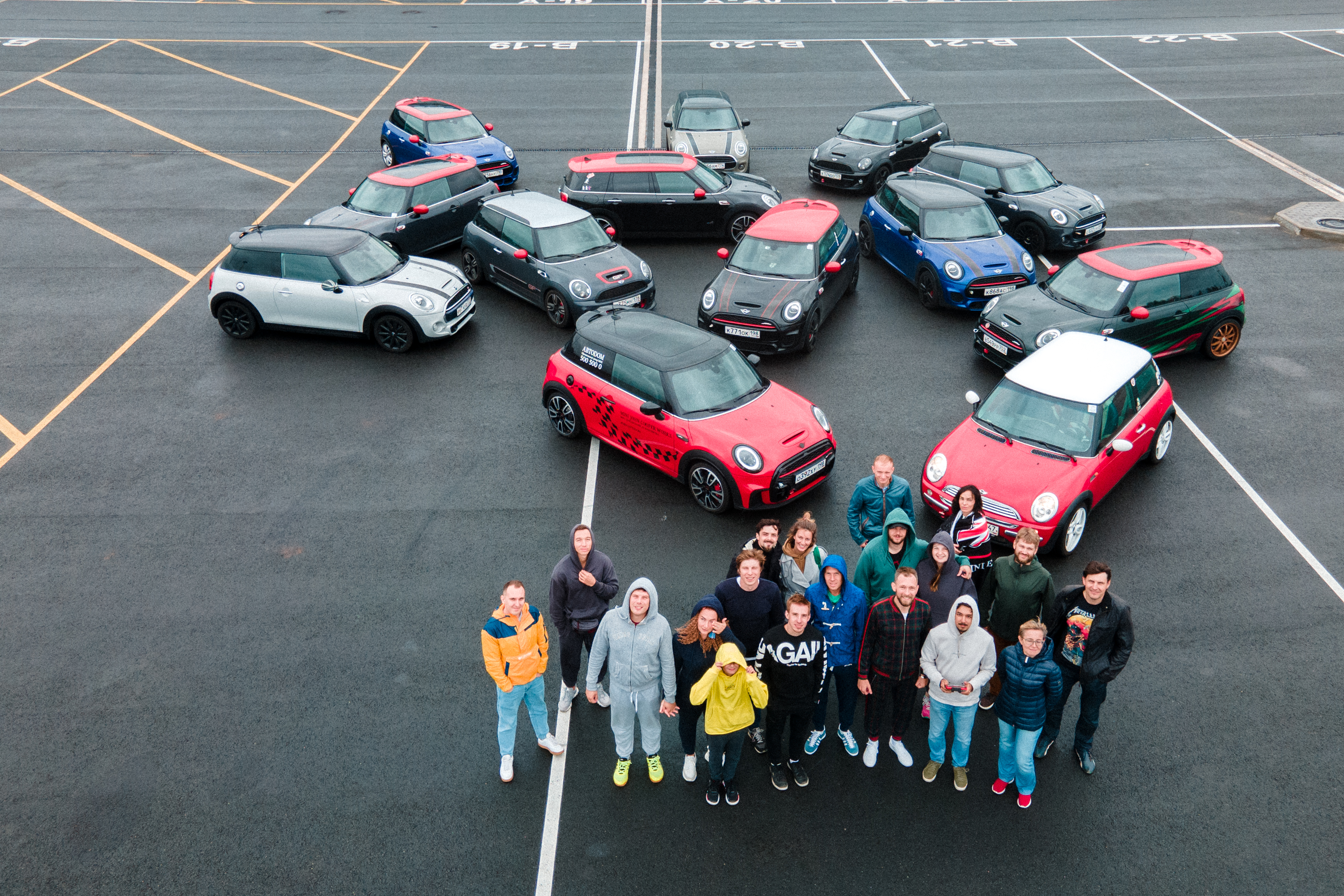 Фото MINI.SPb: MINIPeople Racing Day x АВТОDOM Август 2021